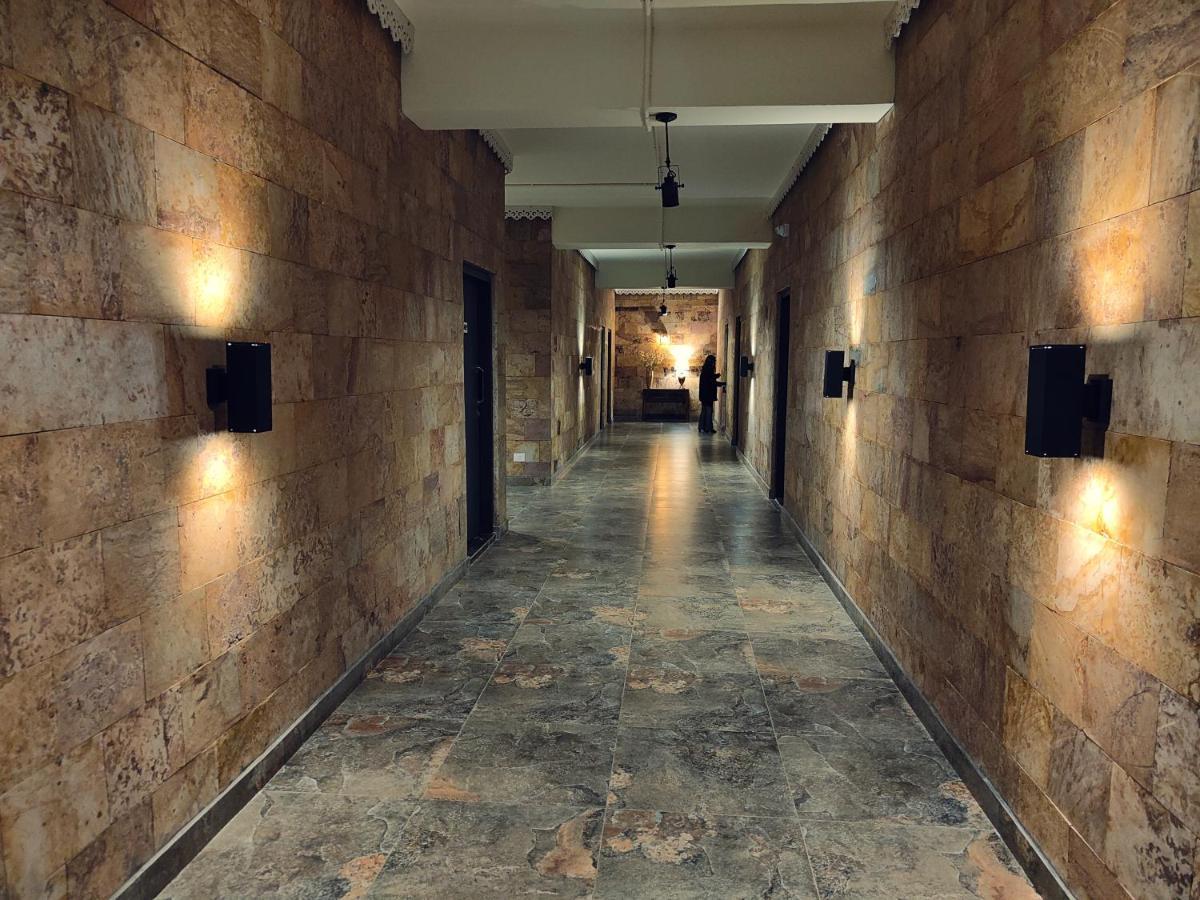 Hotel Acropolis シロン エクステリア 写真