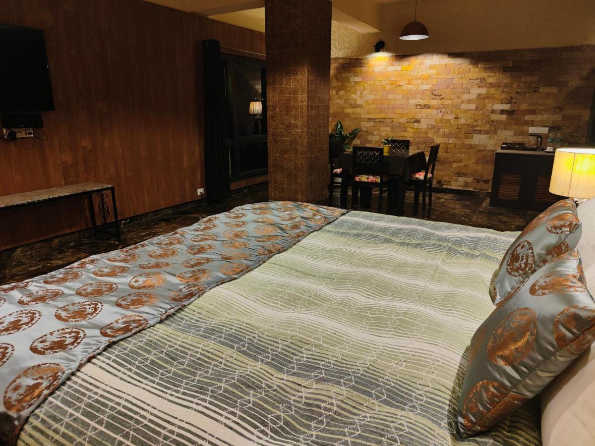 Hotel Acropolis シロン エクステリア 写真