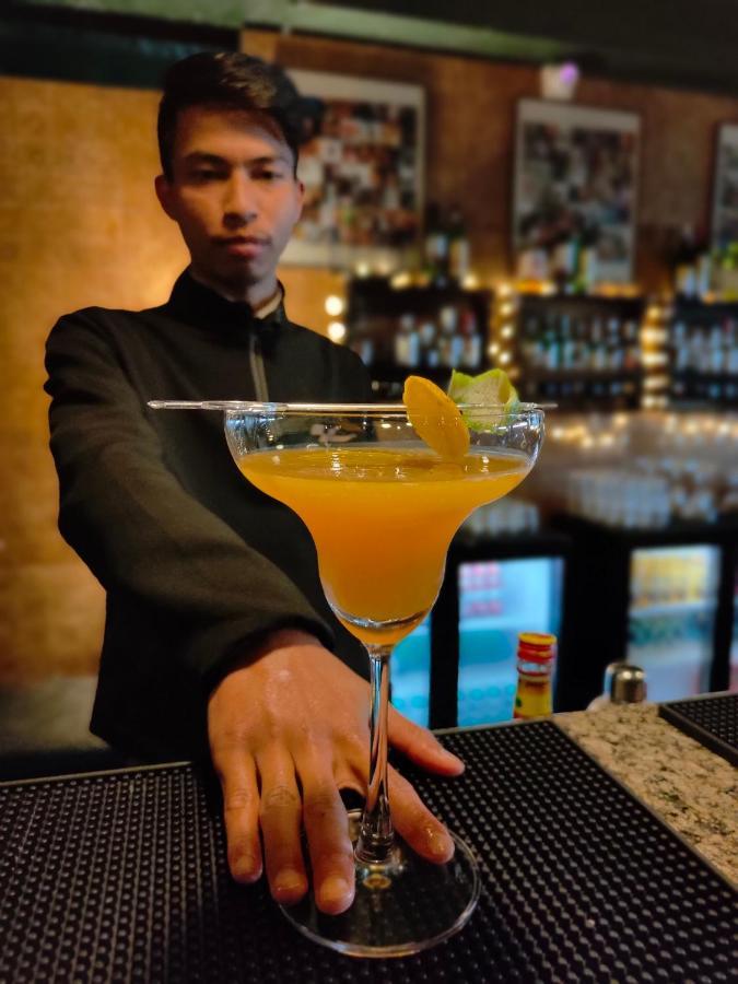 Hotel Acropolis シロン エクステリア 写真