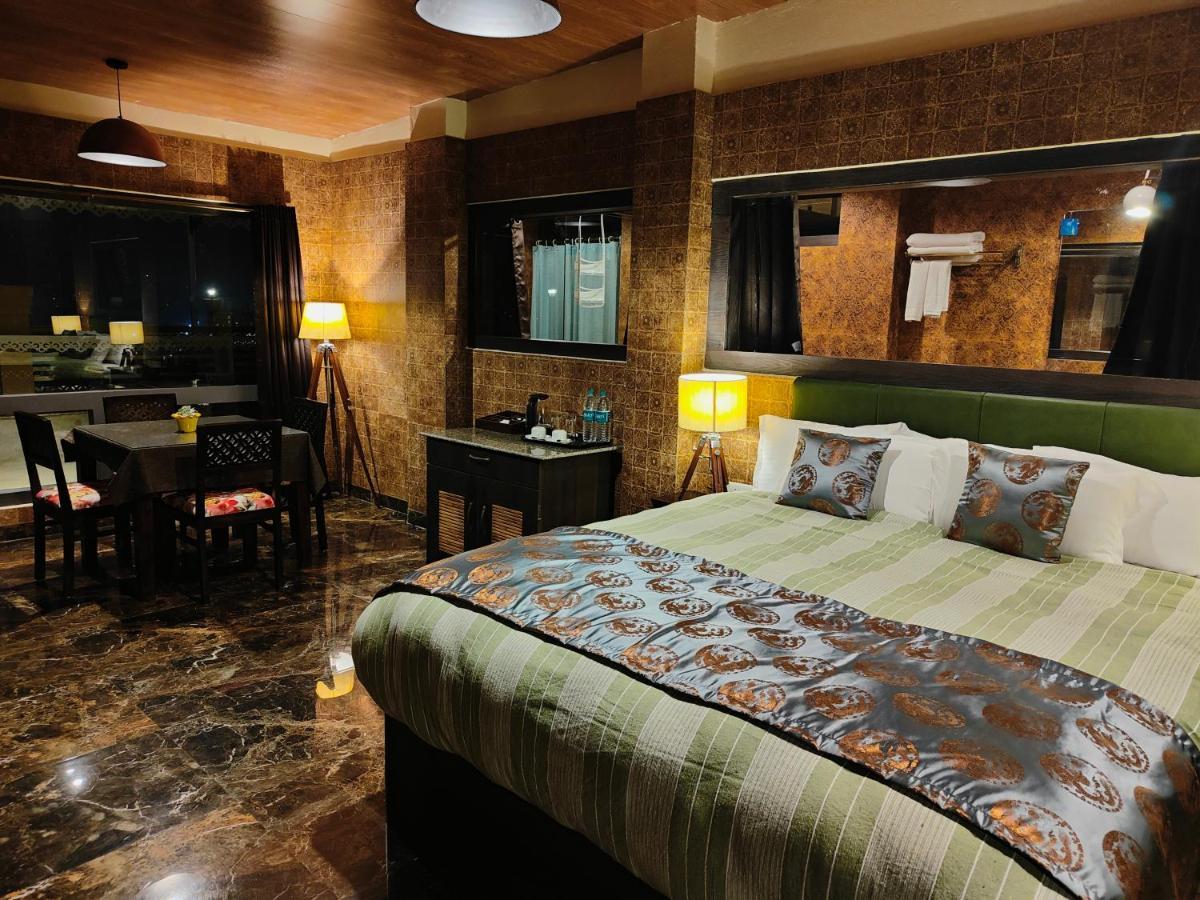 Hotel Acropolis シロン エクステリア 写真