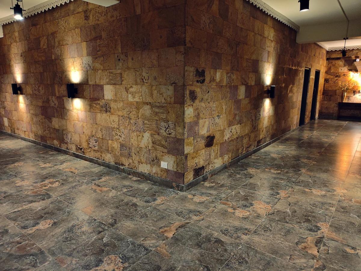Hotel Acropolis シロン エクステリア 写真